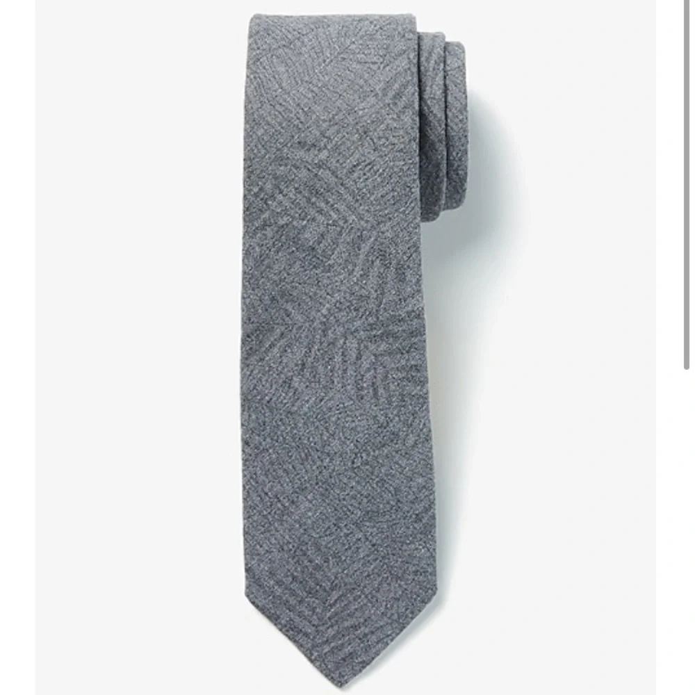 Express Men’s Palm Leaf Tie in Charcoal Gray